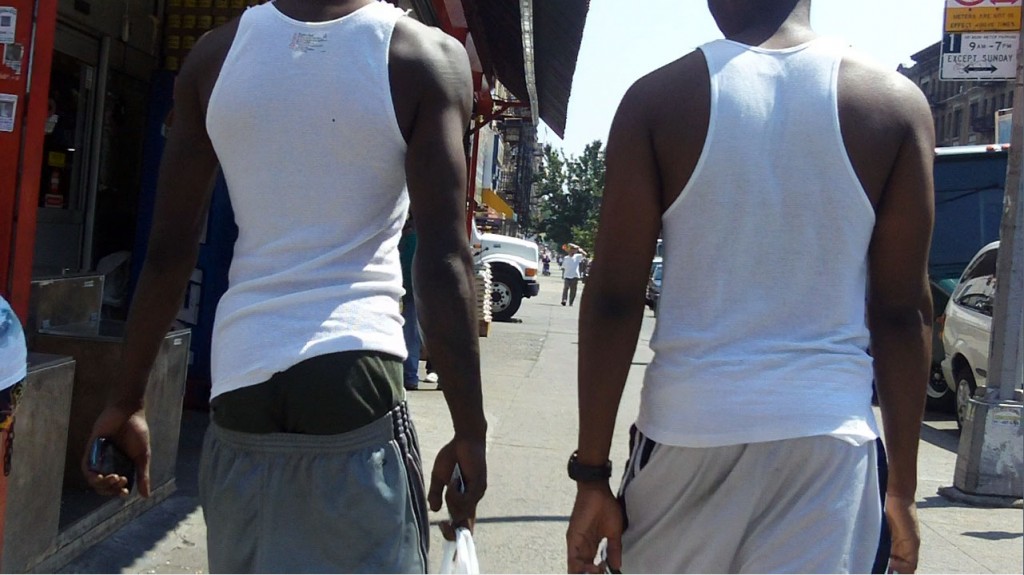 Sagging fashion polls. Do you sag your pants ?